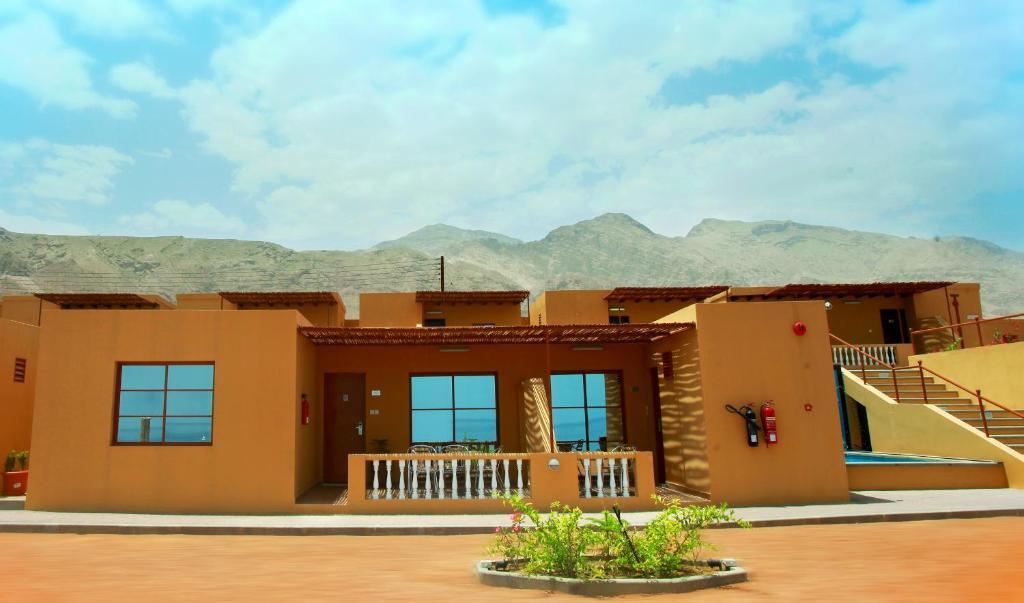 Sama Wadi Shab Resort